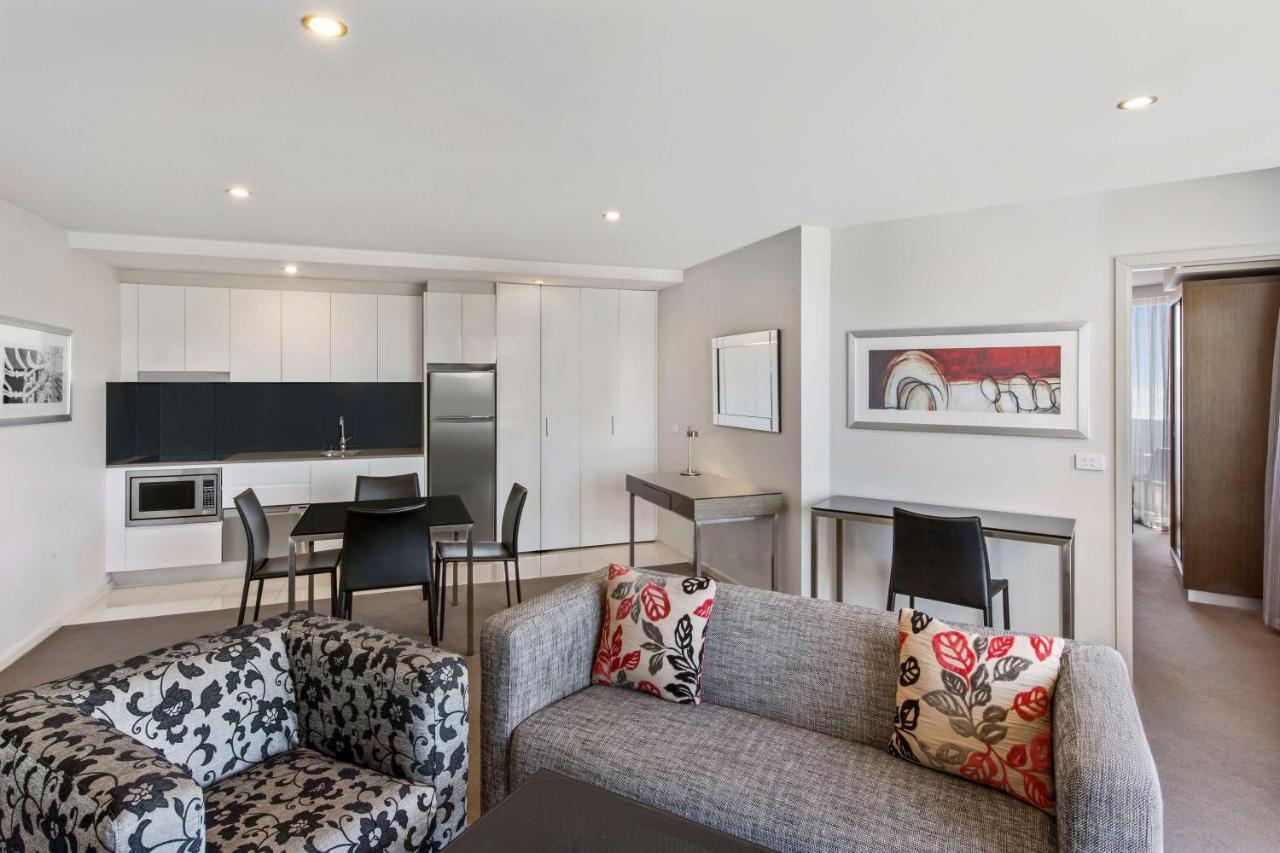 Adina Serviced Apartments Canberra Dickson Экстерьер фото