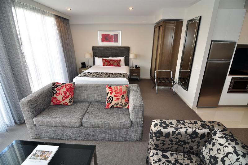 Adina Serviced Apartments Canberra Dickson Экстерьер фото